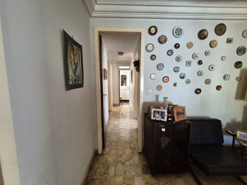 CASA VENTA 5 AMB CASTELAR APTA CREDITO LOTE 643 MT