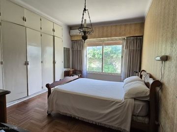 CASA VENTA 5 AMB CASTELAR APTA CREDITO LOTE 643 MT