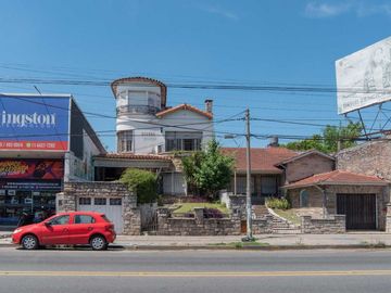 VENTA CASA EN PADUA S/AV. RIVADAVIA - FINANCIA