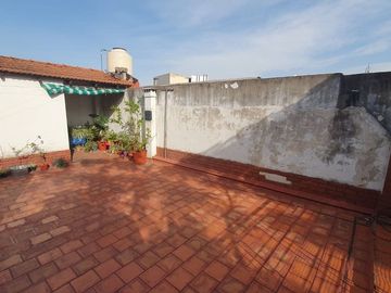 Venta PH 4 ambientes Pompeya
