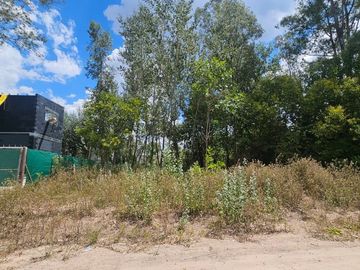 VENTA LOTE EN BARRIO SEMI CERRADO GARIN CHICO