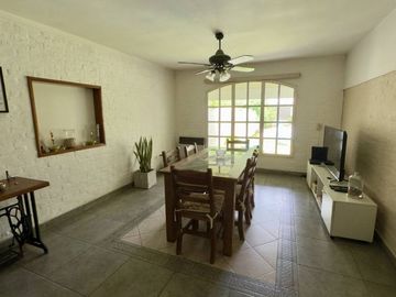 VENTA CASA 6 AMB DON TORCUATO JARDIN Y PILETA