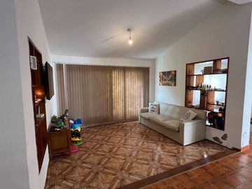 VENTA CASA 4 DORMITORIOS COCHERA VILLA BELGRANO