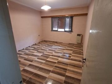 CASA EN VENTA SAN CARLOS BERISSO 2 DORMITORIOS