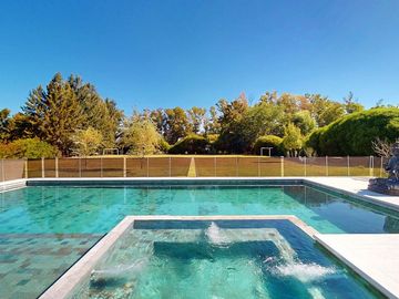 CASA EN VENTA CAMPO DE ROCA 1 CON 5 DORMITORIOS