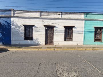 CASA EN VENTA TU PRÓXIMA OFICINA, CLÍNICA O CAFÉ ESTÁ AQUÍ