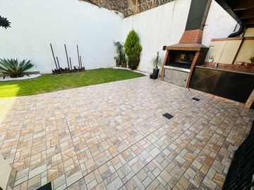 CASA VENTA QUILMES 5 AMBIENTES JARDIN APTA CREDITO
