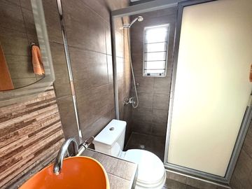 CASA VENTA QUILMES 5 AMBIENTES JARDIN APTA CREDITO