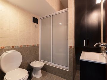 CASA VENTA QUILMES 5 AMBIENTES JARDIN APTA CREDITO
