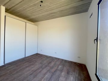 CASA EN VENTA LOBOS 3 DORMITORIOS LA FEDERALA