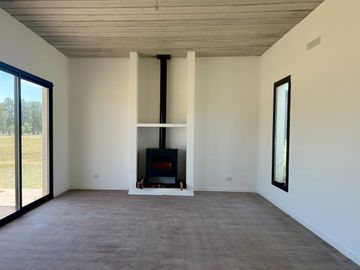 CASA EN VENTA LOBOS 3 DORMITORIOS LA FEDERALA