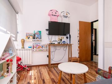 CASA EN VENTA CITY BELL 3 DORMITORIO PARQUE PILETA