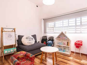 CASA EN VENTA CITY BELL 3 DORMITORIO PARQUE PILETA