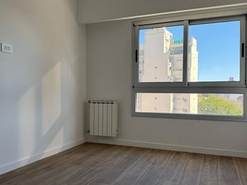 DEPARTAMENTO 3 AMB. C/FRENTE CON BALCÓN A ESTRENAR