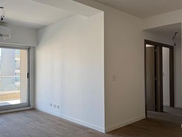 DEPARTAMENTO 3 AMB. C/FRENTE CON BALCÓN A ESTRENAR