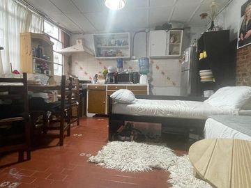 Casa 4 AMBIENTES + DEPTO 2 AMBIENTES EN BLOCK!!!