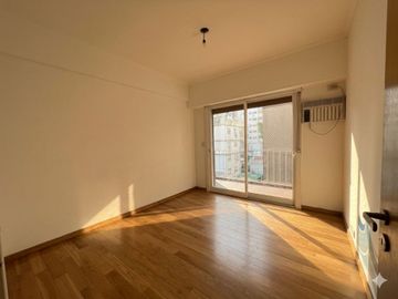 Venta dpto 3 amb dep balcon V Urquiza luminoso