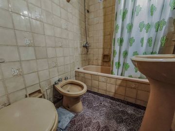 VENTA DEPARTAMENTO 4 AMBIENTES GRAL MITRE