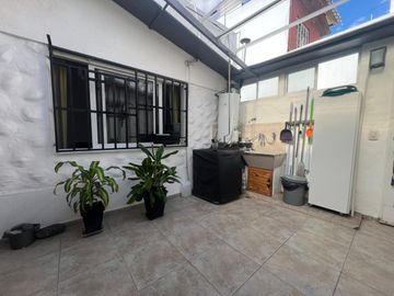 VENTA PH 2 AMBIENTES PATIO C/ COCHERA SIN EXPENSAS
