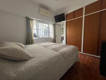 VENTA PH 2 AMBIENTES PATIO C/ COCHERA SIN EXPENSAS
