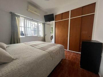 VENTA PH 2 AMBIENTES PATIO C/ COCHERA SIN EXPENSAS