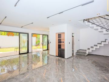 VENTA PH 4 AMB A ESTRENAR PQUE LELOIR APT CREDITO