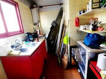 Oficina céntrica de dos ambientes con terraza