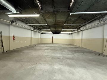 VENTA DE DEPOSITO CON OFICINAS BARRACAS MIXTURA 2