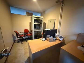 VENTA DE DEPOSITO CON OFICINAS BARRACAS MIXTURA 2