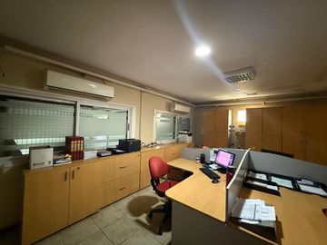 VENTA DE DEPOSITO CON OFICINAS BARRACAS MIXTURA 2