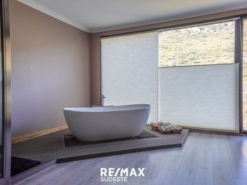 VENTA PROPIEDAD EXCLUSIVA EN SIERRA DE LA VENTANA