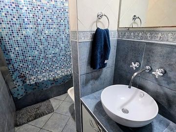 Venta PH 4 ambientes c/terraza y quincho -Saavedra