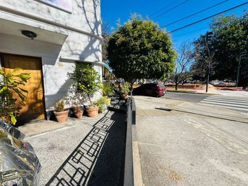 CASA VENTA 5 AMB PATIO TERRAZA COCHERA SAAVEDRA