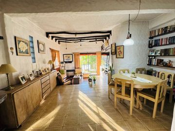 CASA VENTA 5 AMB PATIO TERRAZA COCHERA SAAVEDRA