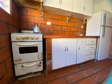2 Casas mismo lote, Patio y Parrilla en Zona Camet