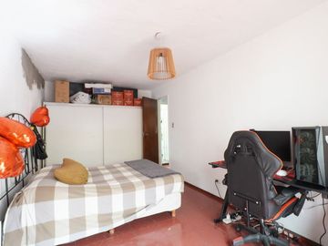 VENTA CASA 5 AMBIENTES BOEDO CON PATIO Y COCHERA