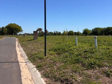 Venta Lote Barrio La Posta Pilar 388m2