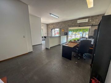 OFICINAS EN VENTA SOBRE RUTA 8, PILAR