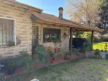 Venta de Casaquinta con pileta en Tortuguitas