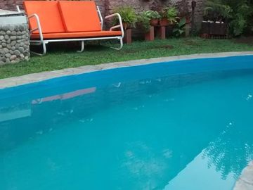 Venta de Casaquinta con pileta en Tortuguitas