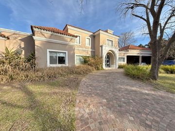 VENTA CASA 5 AMB  CON PILETA COUNTRY LOS CARDALES