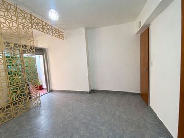 VENTA MONOAMBIENTE CON PATIO APTO CREDITO