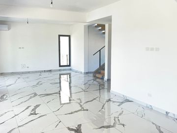 VENTA CASA A ESTRENAR HARAS SANTA MARIA FINANCIADA