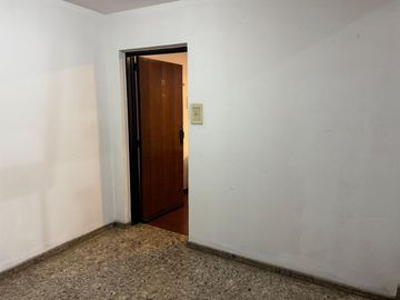 VENTA DEPTO 2 DORMITORIOS COCHERA ALBERDI CENTRO