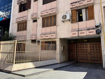 VENTA DEPTO 2 DORMITORIOS COCHERA ALBERDI CENTRO