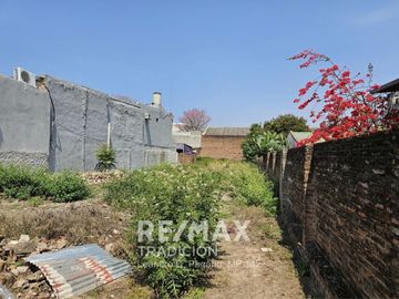 Lote de 500 m2 en AQUILER  microcentro Saenz Peña