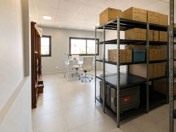 DEPOSITO CON OFICINAS EN VENTA LOMAS DE ZAMORA