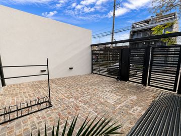 DEPOSITO CON OFICINAS EN VENTA LOMAS DE ZAMORA