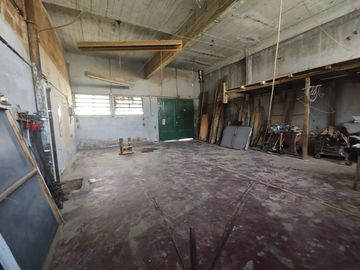 VENTA GALPON Y PH 3 AMBIENTES LOMAS DE ZAMORA