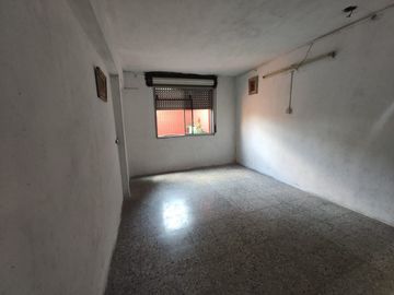 VENTA GALPON Y PH 3 AMBIENTES LOMAS DE ZAMORA